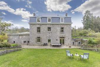 Charmante Villa mit Sauna und Garten in Dinant fr Gruppen bis zu 12 Personen