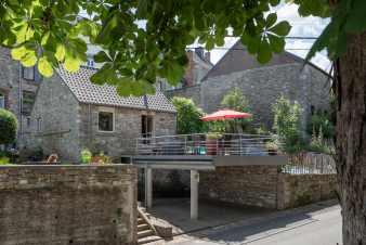 Ferienhaus fr 4 Personen mit Blick auf die Festungsmauern von Limbourg