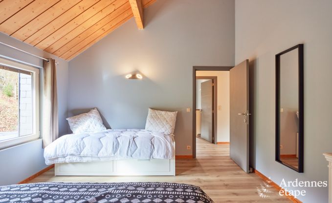 Familienfreundliches Ferienhaus mit Spielzimmer in Alle-sur-Semois, Ardennen