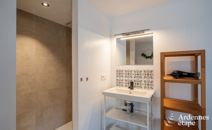 Charmantes Ferienhaus Alle-sur-Semois, 4 Personen, 2 Schlafzimmer mit Badezimmer, Fu�bodenheizung, haustierfreundlich, in der N�he des Nationalparks Semois-Tal