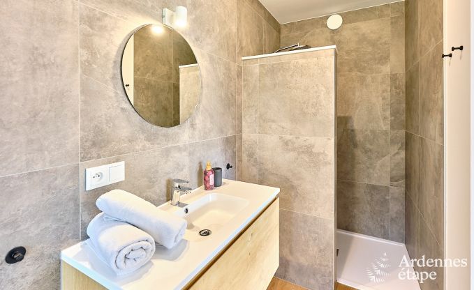 Moderne Ferienwohnung fr 10 Personen in Amel mit 4 Schlafzimmern, 5 Badezimmern, Sauna, Fitnessraum, Spielzimmer und Privatgarten