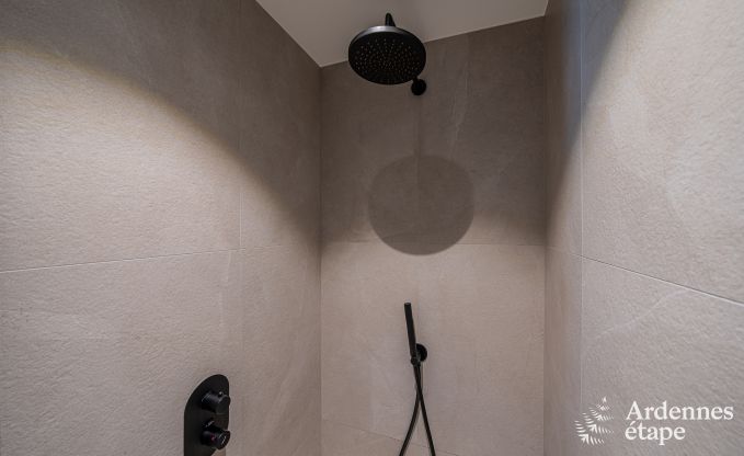 Wunderschnes Ferienhaus mit Auenwhirlpool und Sauna in Amel, Hohes Venn