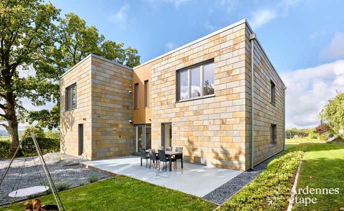 Moderne Ferienwohnung fr 10 Personen in Amel mit 4 Schlafzimmern, 5 Badezimmern, Sauna, Fitnessraum, Spielzimmer und Privatgarten