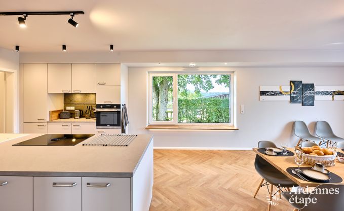 Moderne Ferienwohnung fr 10 Personen in Amel mit 4 Schlafzimmern, 5 Badezimmern, Sauna, Fitnessraum, Spielzimmer und Privatgarten