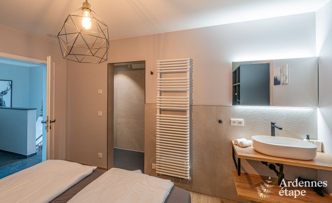 Wunderschnes Ferienhaus mit Auenwhirlpool und Sauna in Amel, Hohes Venn