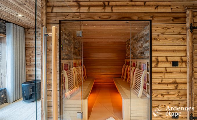 Luxuri�ses Ferienapartment in Amel f�r 2 Personen: romantischer Aufenthalt mit Whirlpool und Sauna in den Ardennen