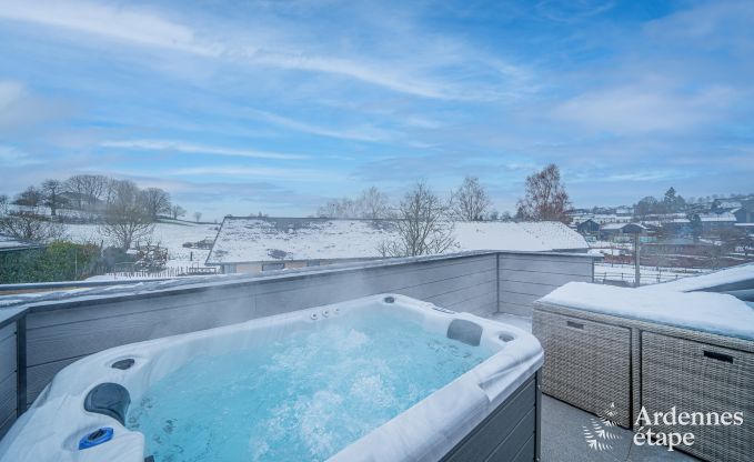 Luxuri�ses Ferienapartment in Amel f�r 2 Personen: romantischer Aufenthalt mit Jacuzzi und Sauna in den Ardennen