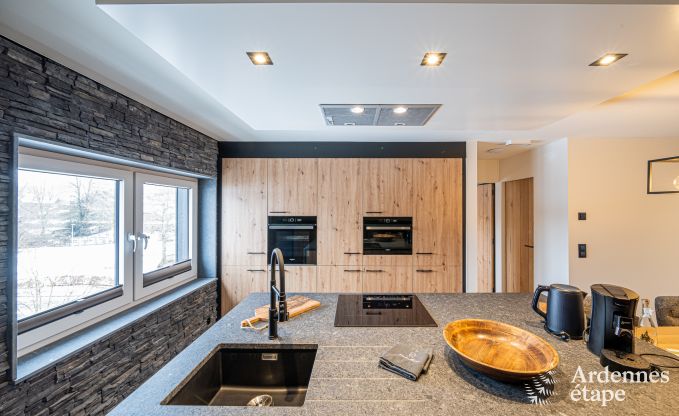 Luxuri�ses Ferienapartment in Amel f�r 2 Personen: romantischer Aufenthalt mit Jacuzzi und Sauna in den Ardennen