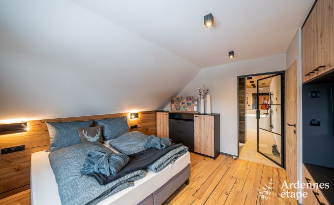 Luxuri�ses Ferienapartment in Amel f�r 2 Personen: romantischer Aufenthalt mit Jacuzzi und Sauna in den Ardennen