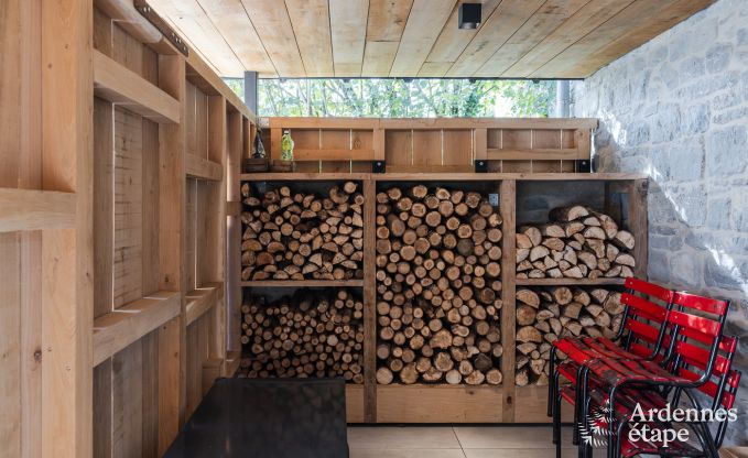 Authentisches Ferienhaus fr 6 Personen in Anhe mit privater Sauna, berdachter Terrasse und luxurisem Interieur