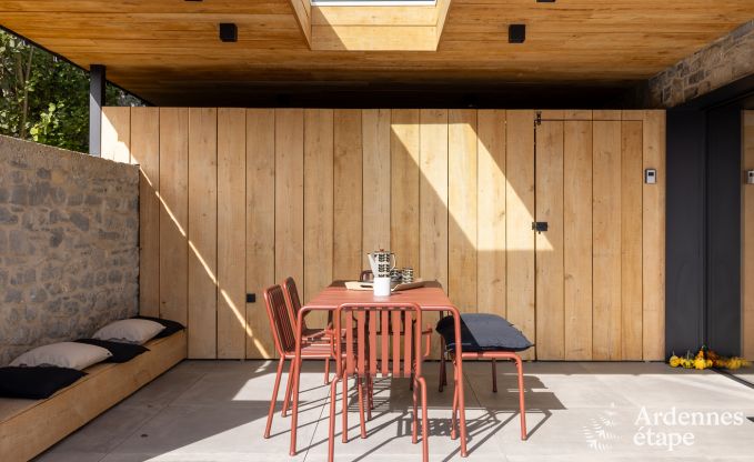 Authentisches Ferienhaus fr 6 Personen in Anhe mit privater Sauna, berdachter Terrasse und luxurisem Interieur