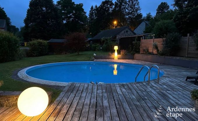 Charmantes Ferienhaus in Anthisnes: 8 Personen, beheizter Pool, 4 Schlafzimmer, haustierfreundlich