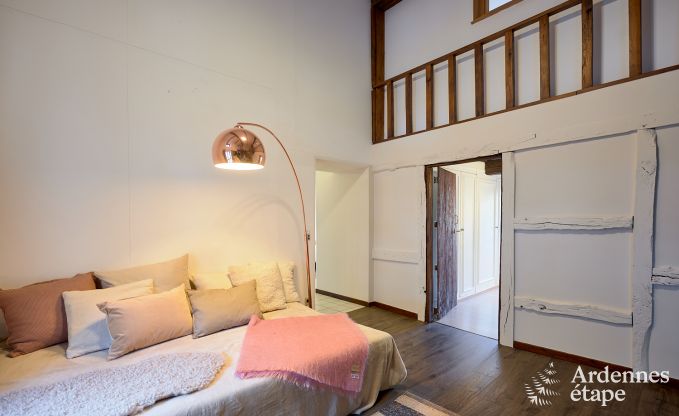 Charmantes Ferienhaus in Anthisnes: 8 Personen, beheizter Pool, 4 Schlafzimmer, haustierfreundlich