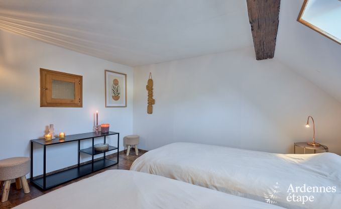 Charmantes Ferienhaus in Anthisnes: 8 Personen, beheizter Pool, 4 Schlafzimmer, haustierfreundlich