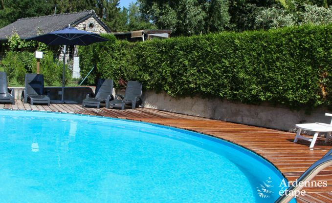 Charmantes Ferienhaus in Anthisnes: 8 Personen, beheizter Pool, 4 Schlafzimmer, haustierfreundlich