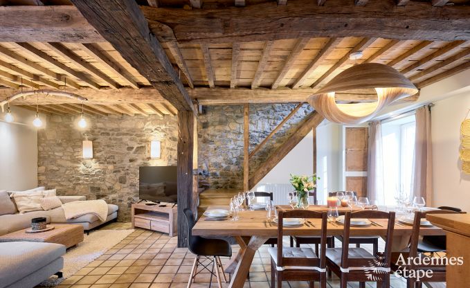 Charmantes Ferienhaus in Anthisnes: 8 Personen, beheizter Pool, 4 Schlafzimmer, haustierfreundlich