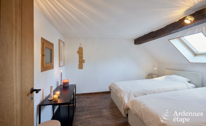 Charmantes Ferienhaus in Anthisnes: 8 Personen, beheizter Pool, 4 Schlafzimmer, haustierfreundlich