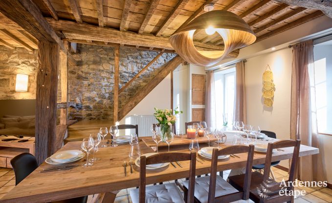 Charmantes Ferienhaus in Anthisnes: 8 Personen, beheizter Pool, 4 Schlafzimmer, haustierfreundlich