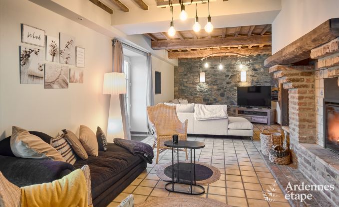 Charmantes Ferienhaus in Anthisnes: 8 Personen, beheizter Pool, 4 Schlafzimmer, haustierfreundlich