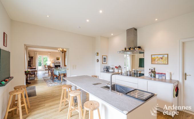 Gerumige Villa in Assesse, 9 Personen mit 5 Schlafzimmern und eurem eigenen Park