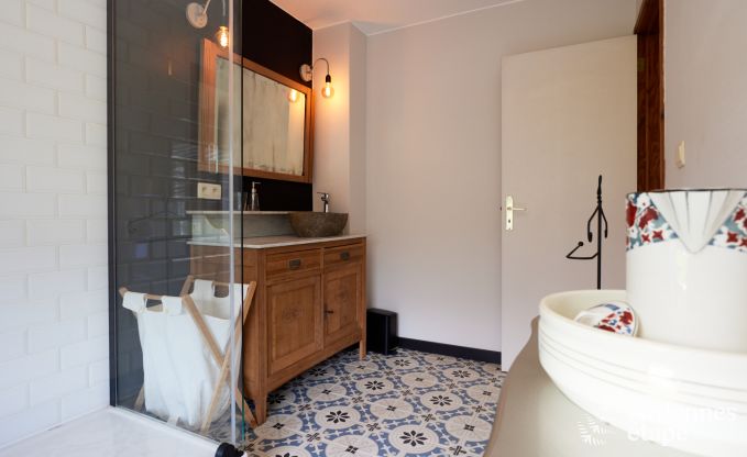 Komfortables und authentisches Ferienhaus in der N�he des Waldes in Assesse, Ardennen