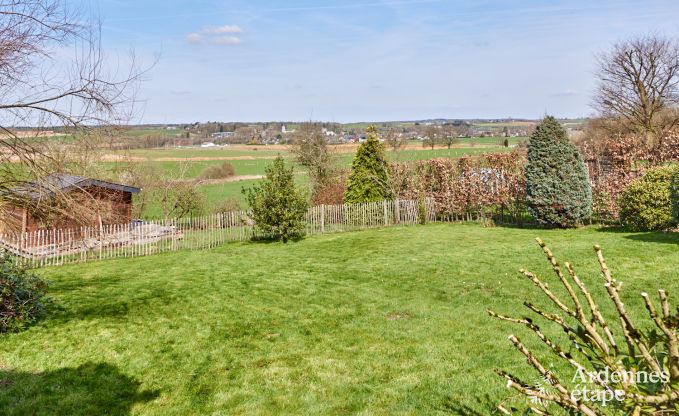 Komfortables und authentisches Ferienhaus in der N�he des Waldes in Assesse, Ardennen