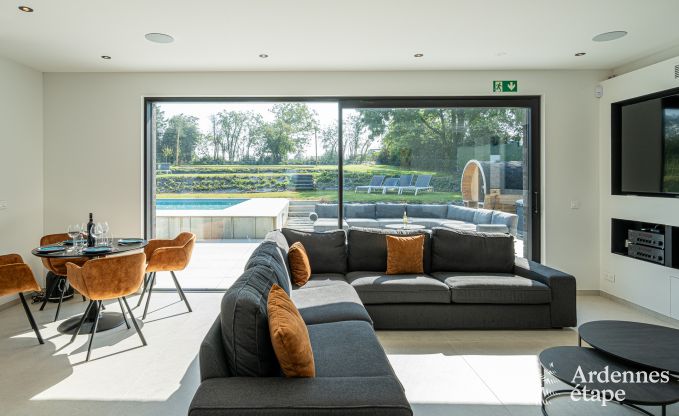 Luxusvilla mit Pool und Sauna in Assesse, Ardennen