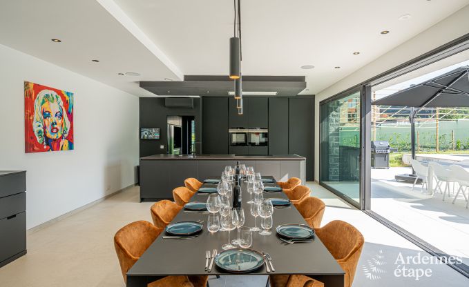 Luxusvilla mit Pool und Sauna in Assesse, Ardennen