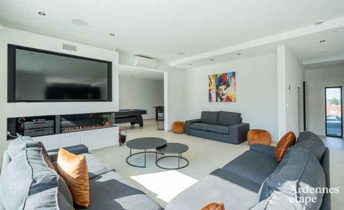 Luxusvilla mit Pool und Sauna in Assesse, Ardennen