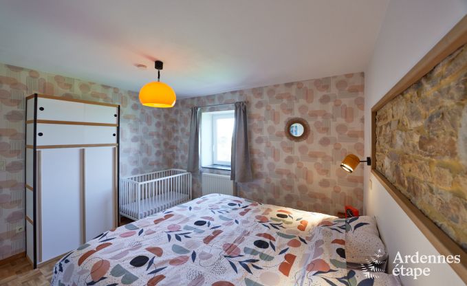 Komfortables und authentisches Ferienhaus in der N�he des Waldes in Assesse, Ardennen