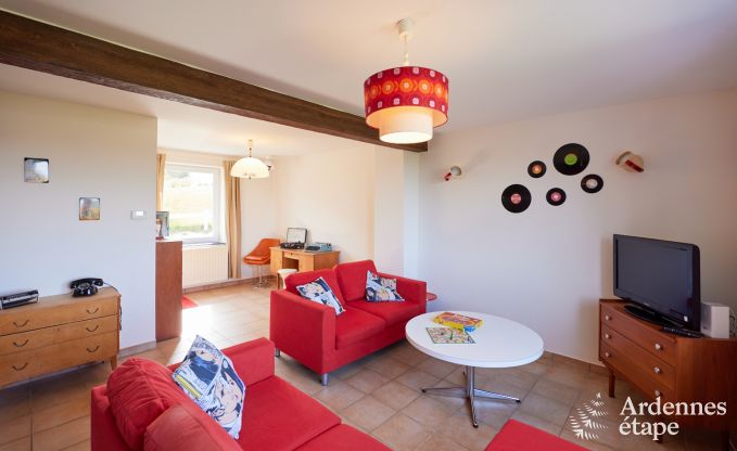 Komfortables und authentisches Ferienhaus in der N�he des Waldes in Assesse, Ardennen