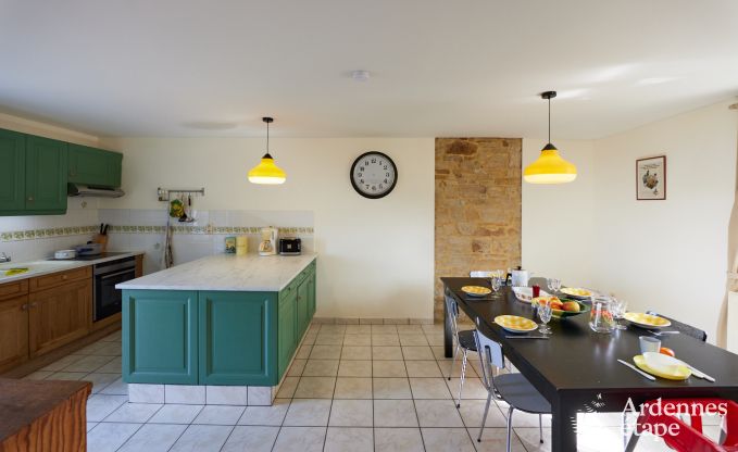 Komfortables und authentisches Ferienhaus in der N�he des Waldes in Assesse, Ardennen