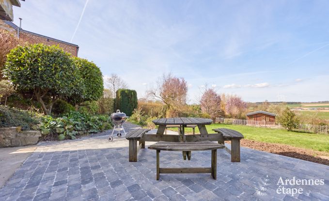 Komfortables und authentisches Ferienhaus in der N�he des Waldes in Assesse, Ardennen