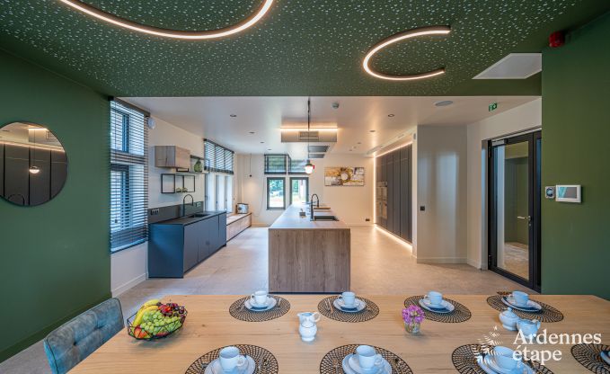 Luxuri�ses Schloss mit Pool und Wellness in Aubel, Ardennen