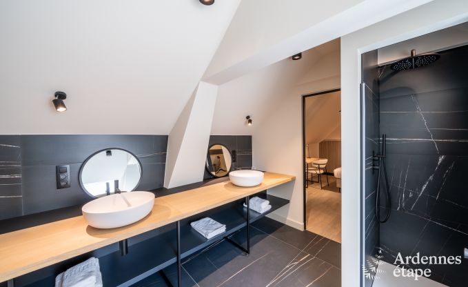 Luxuri�ses Schloss mit Pool und Wellness in Aubel, Ardennen