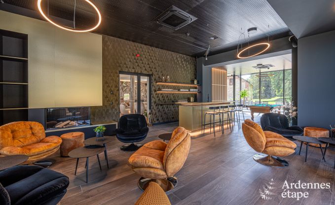 Luxuri�ses Schloss mit Pool und Wellness in Aubel, Ardennen