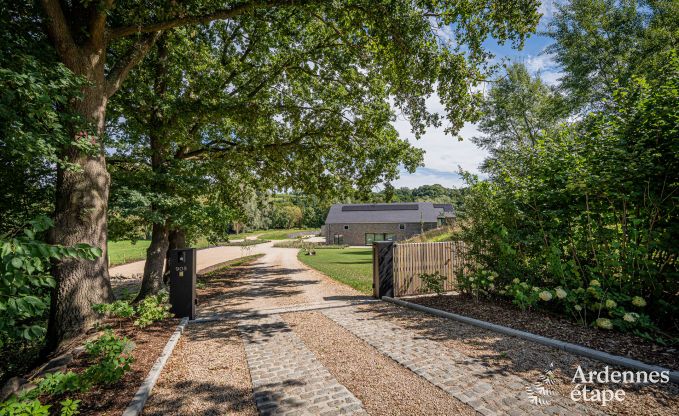 Groes Ferienhaus in Aubel: ideal fr 30 Personen mit Pool und umfangreichen Einrichtungen