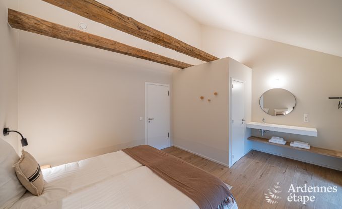 Ger�umiges Ferienhaus am Wasser in Aubel f�r 21 Personen mit 9 Schlaf- und Badezimmern, Hallenbad und Privatgarten