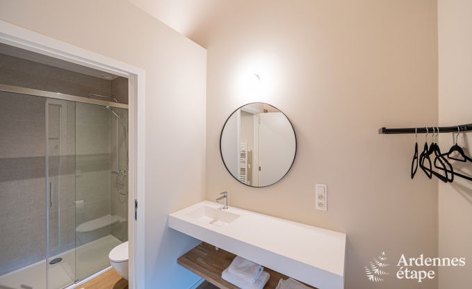 Ger�umiges Ferienhaus am Wasser in Aubel f�r 21 Personen mit 9 Schlaf- und Badezimmern, Hallenbad und Privatgarten