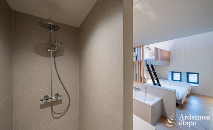 Ger�umiges Ferienhaus am Wasser in Aubel f�r 21 Personen mit 9 Schlaf- und Badezimmern, Hallenbad und Privatgarten