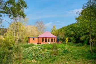 Jurten fr 4 Personen in Aywaille, mit privatem Garten, Holzpelletofen und Terrasse mit Aussicht