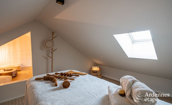 Luxuri�ses Ferienhaus in Baillonville f�r 6 Personen mit Wellness und beheiztem Schwimmbad