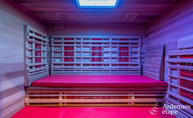 Luxus-Ferienhaus mit Sauna in Bastogne, Ardennen