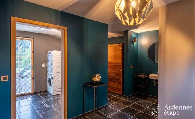 Luxus-Ferienhaus mit Sauna in Bastogne, Ardennen