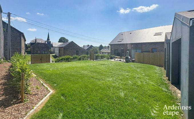 Charmantes Ferienhaus in Bastogne: komfortabler Aufenthalt f�r 8 Personen mit Privatgarten und Ladestation