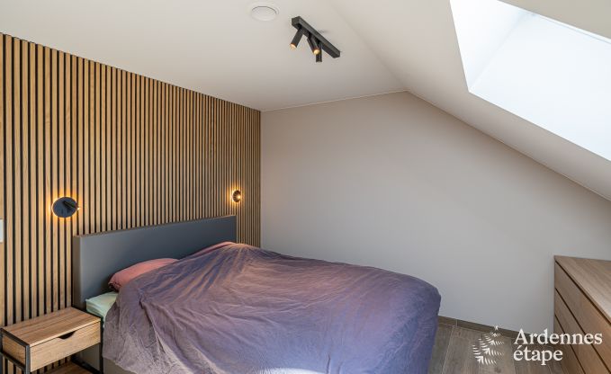 Charmantes Ferienhaus in Bastogne: komfortabler Aufenthalt f�r 8 Personen mit Privatgarten und Ladestation