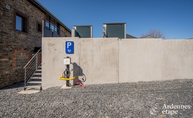 Charmantes Ferienhaus in Bastogne: komfortabler Aufenthalt f�r 8 Personen mit Privatgarten und Ladestation