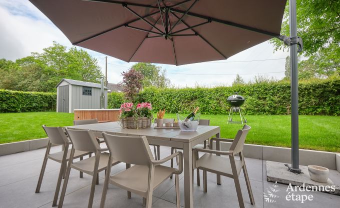 H�bsch restauriertes Ferienhaus in Bastogne, Ardennen