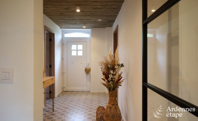 H�bsch restauriertes Ferienhaus in Bastogne, Ardennen