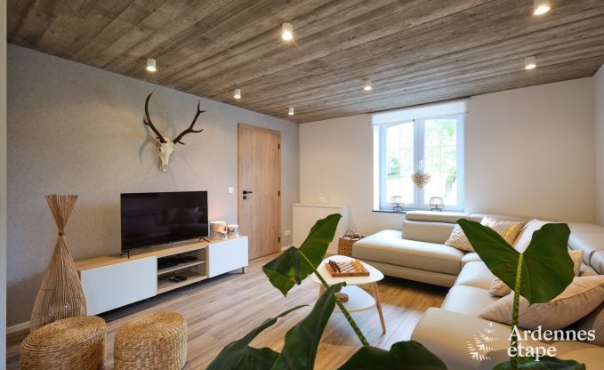 H�bsch restauriertes Ferienhaus in Bastogne, Ardennen